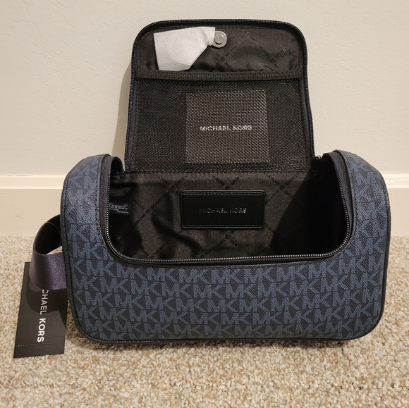 Michael Kors Cooper Logo Toiletry Kit Admiral Blue - Picture 3 of 5